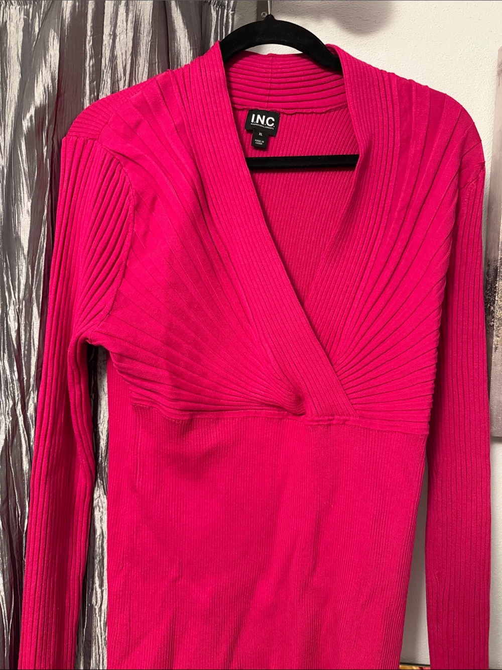 INC International Concepts Hot Pink Ribbed V-Neck Long Sleeve Top